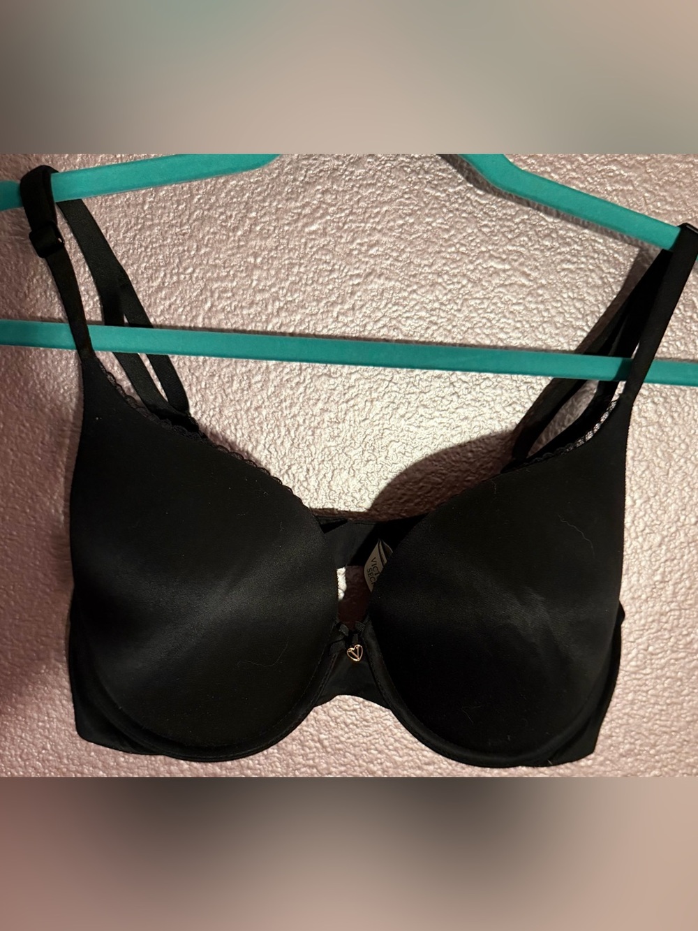 Victoria's Secret Black Smooth Lightly Padded Bra